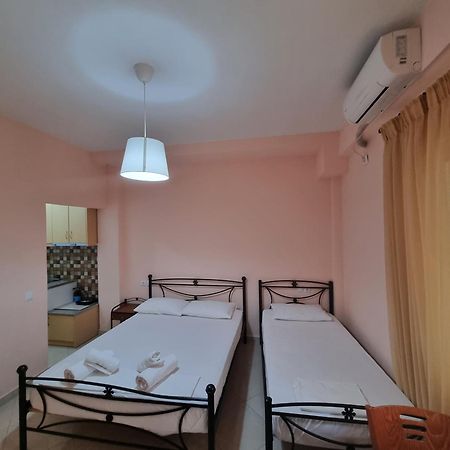 Let Rooms Lukova Exterior photo