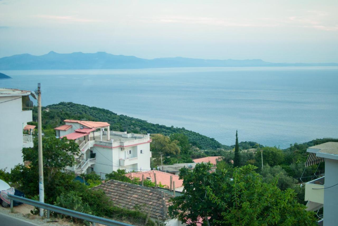 Let Rooms Lukova Exterior photo