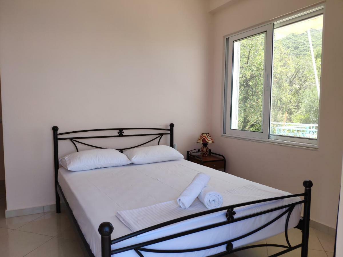 Let Rooms Lukova Exterior photo